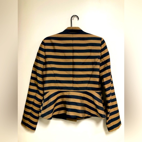 Ann Taylor Women's blazer size 6 - Picture 2 of 2